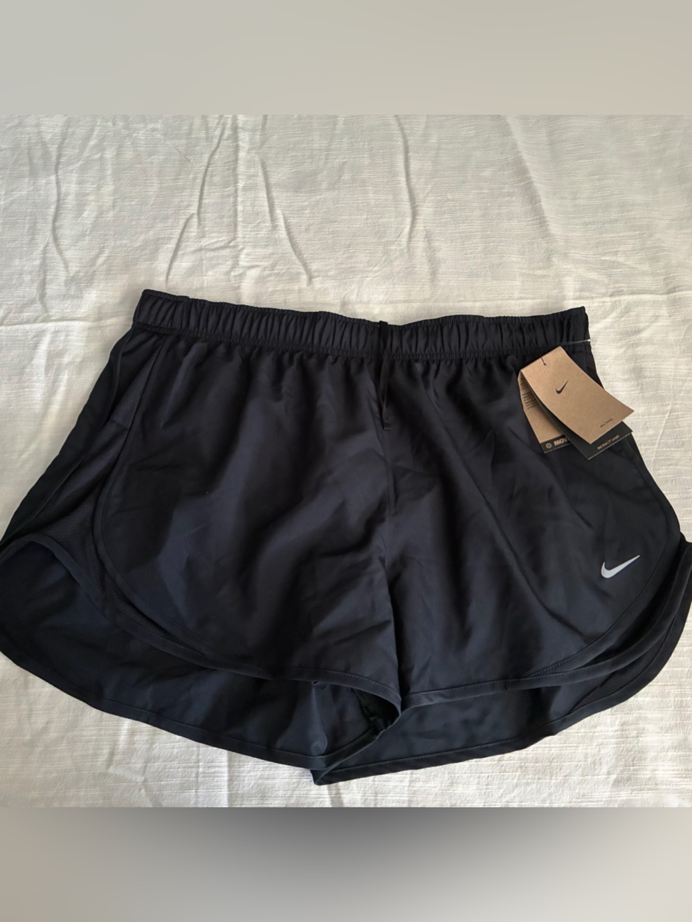 Nike Black Athletic Running Shorts – Women’s Size XL - NWT - Picture 4 of 12